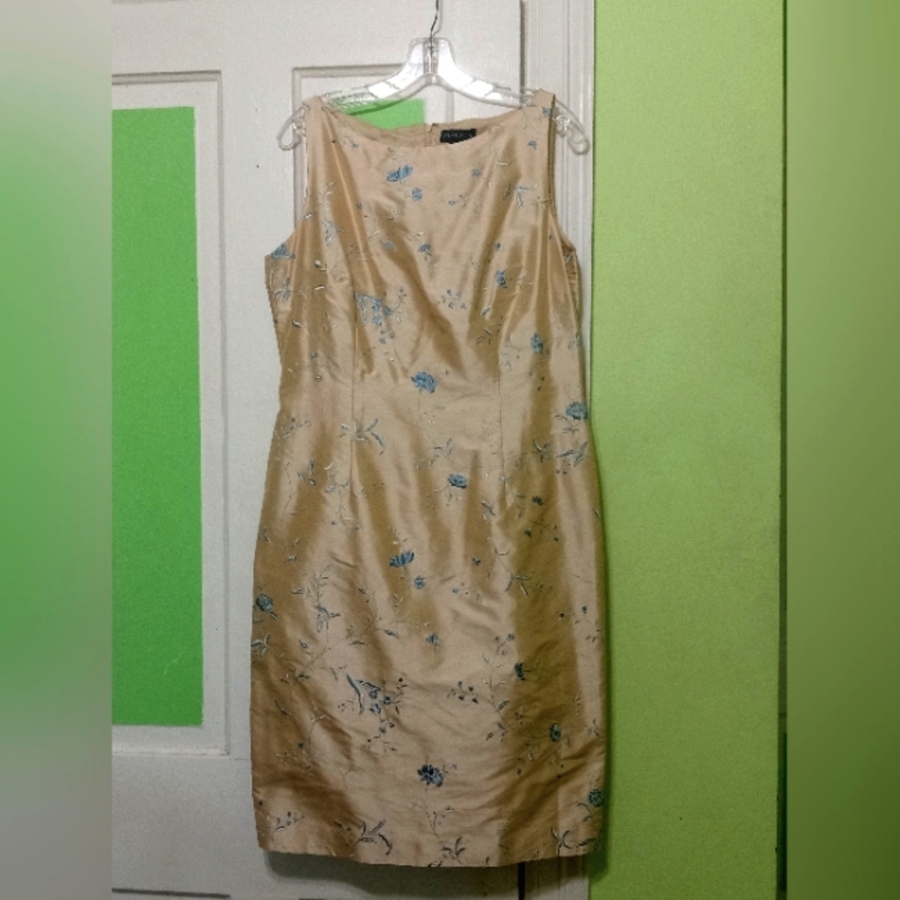 Ann Taylor tan silk dupioni with blue floral embroidery, size 12, NWOT